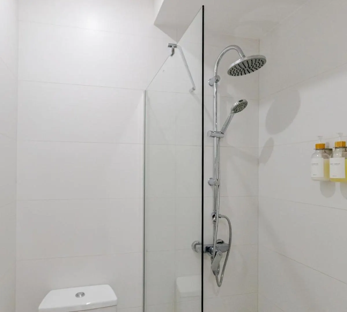 Best Location In Larnaca 100M From The Beach Apartment